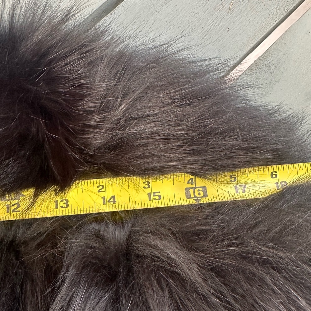 Theory Black Teddy Jacket Natural Blue Fox size M - Picture 6 of 12